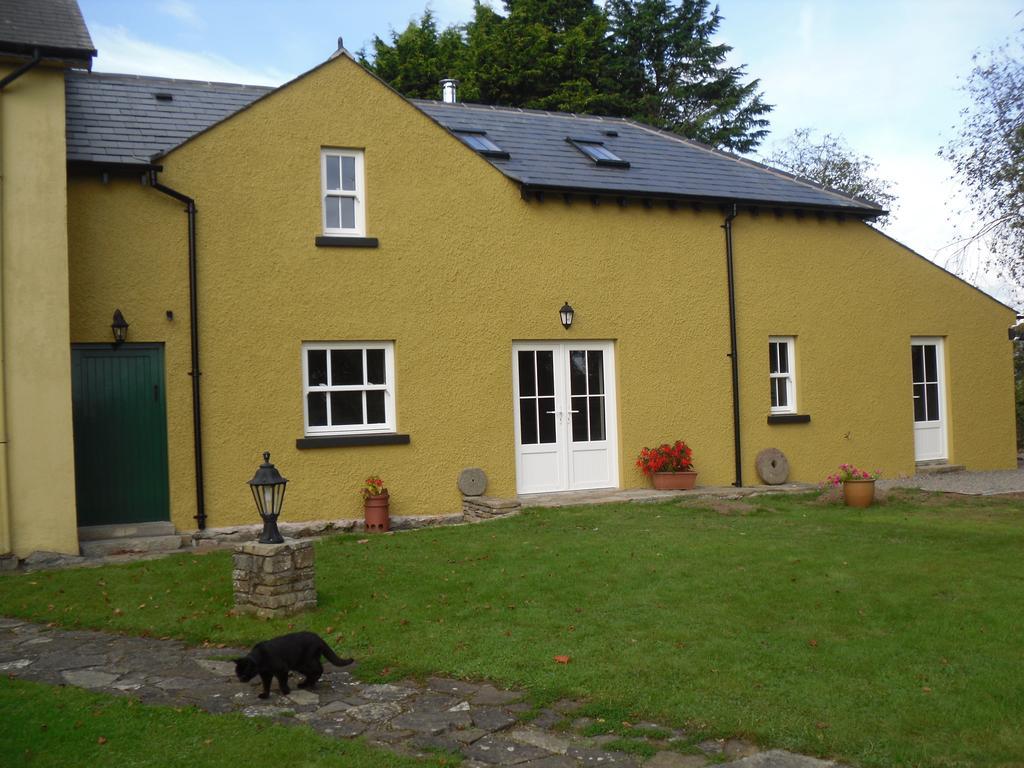 The Homecoming Barn Clogher 外观 照片